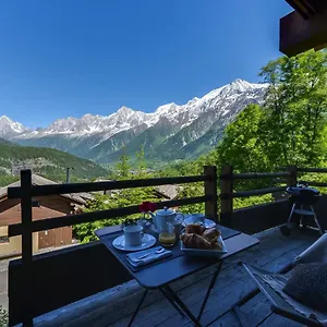 https://chalet-noemie.hotels-rhonealpes.com