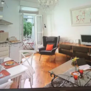 Apartament Carre D Or